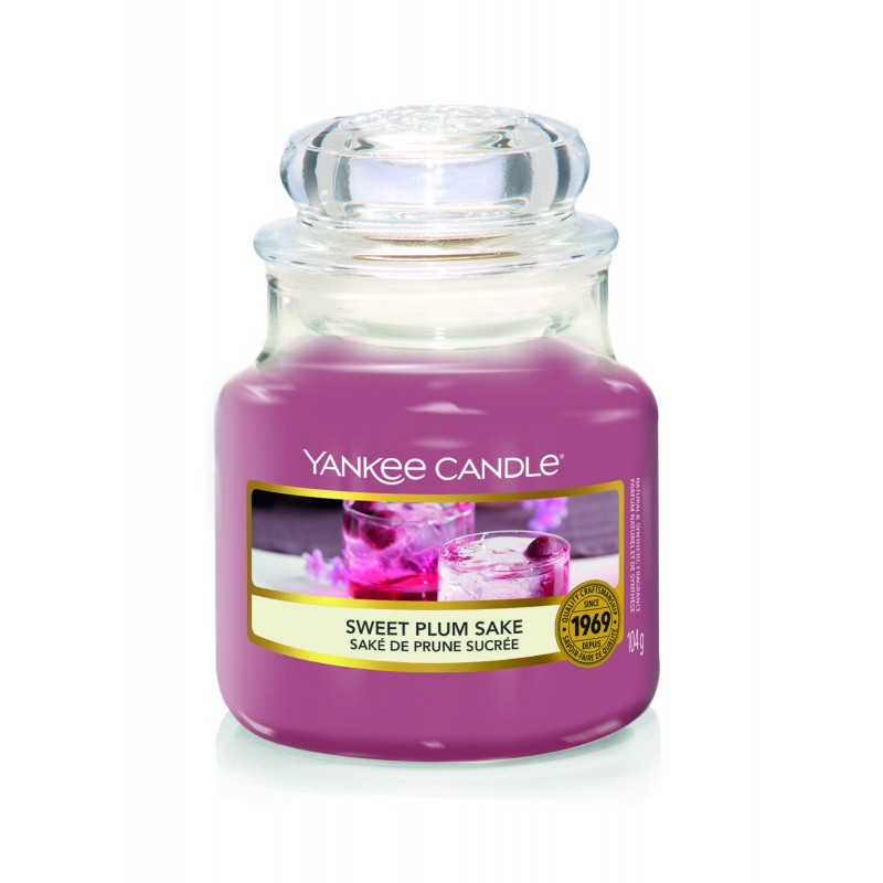 Yankee Candle Sweet Plum Sake - mała świeca zapachowa - candlelove